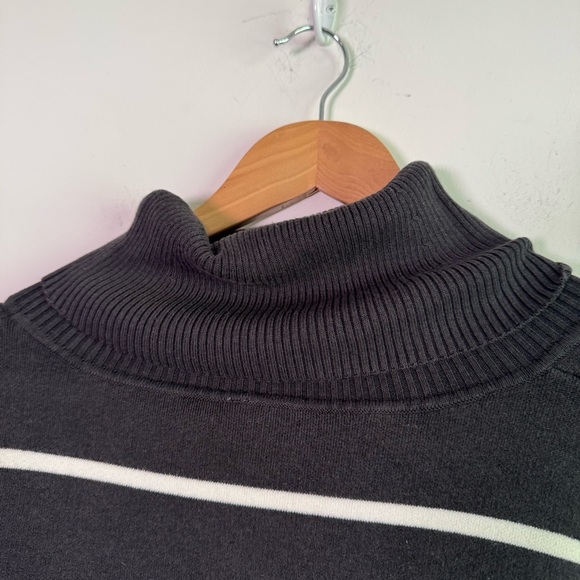 Free People Paulie Stripe Turtleneck Sweater size small - Picture 3 of 9